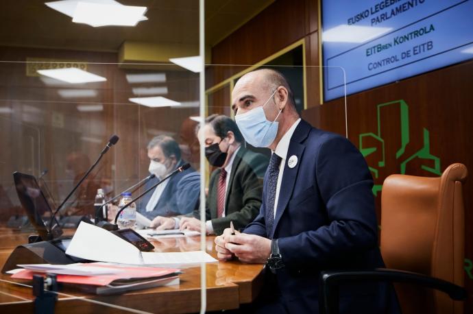 El director general de EITB, Andoni Aldekoa, en el Parlamento Vasco.