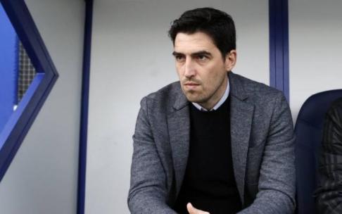 Andoni Iraola, en el banquillo del Rayo Vallecano
