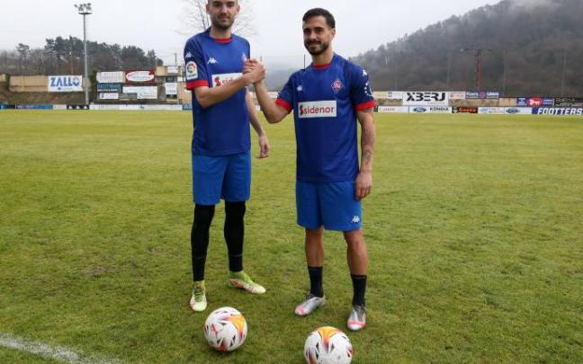 Andoni López y Javi Ros jugarán en el Amorebieta. Andoni López y Javi Ros jugarán en el Amorebieta.