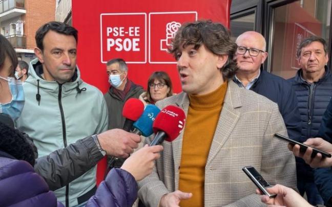 Andueza niega el acuerdo para la reforma educativa, "ni siquiera entre socios de gobierno". Andueza niega el acuerdo para la reforma educativa, "ni siquiera entre socios de gobierno".