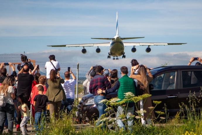 Llegada del avión Antonov AN - 124 al aeropuerto de Foronda el pasado 5 de junio