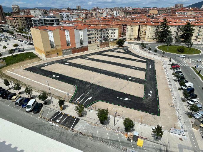 Vista aérea del nuevo aparcamiento de la Milagrosa-Arrosadia