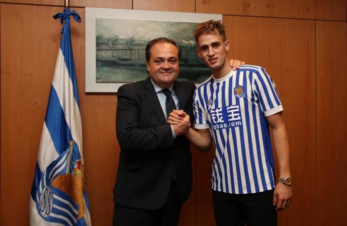 Aperribay y Januzaj, el día de la llegada del belga a Donostia