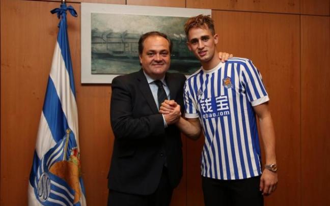 Aperribay y Januzaj, el día de la llegada del belga a Donostia