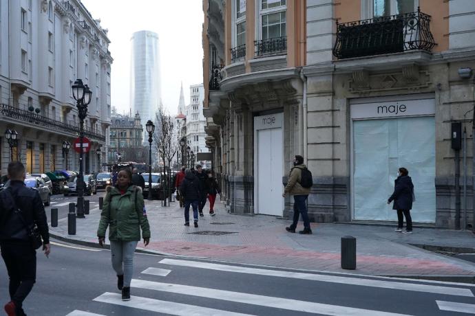 La firma de zapatillas se abrirá en unos meses en el local que ha dejado vacío la firma Maje, en la calle Rodríguez Arias