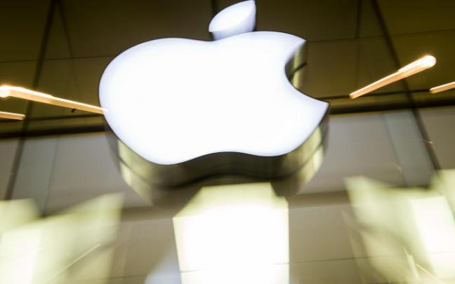 La OCU reclama a Apple compensaciones económicas y morales. La OCU reclama a Apple compensaciones económicas y morales.
