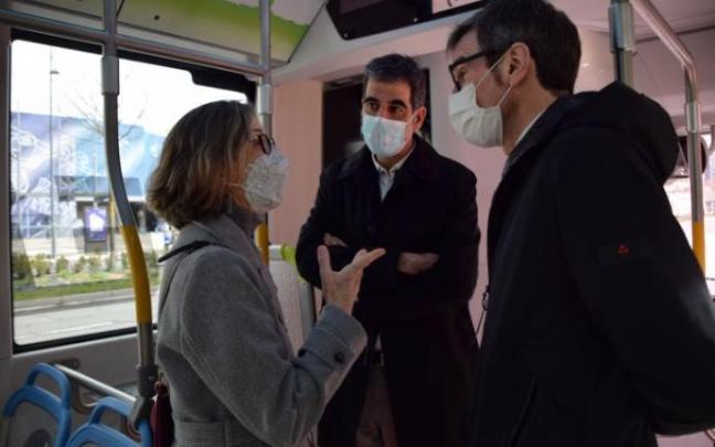 Arana, Goia y Urtaran en el Bus Eléctrico Inteligente de Vitoria