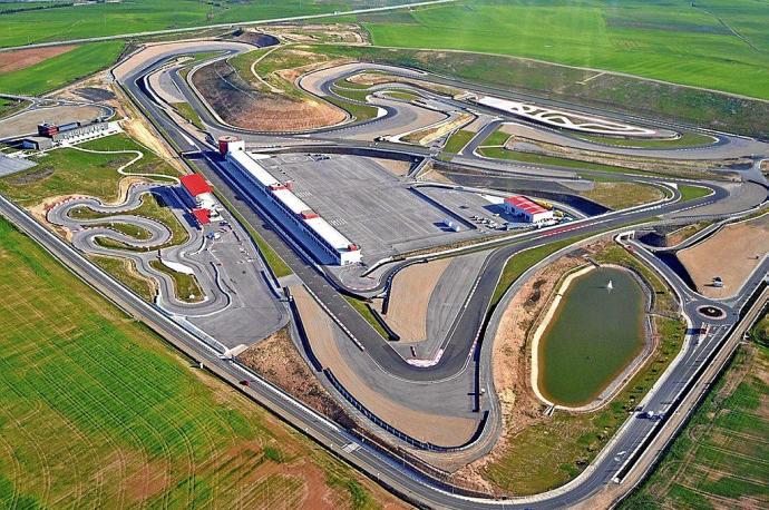 Imagen aérea del Circuito de Navarra, en Los Arcos, donde se acogen este fin de semana las carreras motociclistas. Foto: SBK