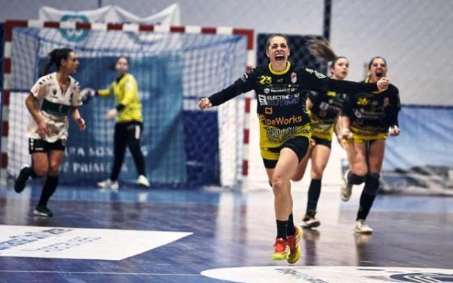 Paula Arcos, con el Mecalia Atlético Guardés.