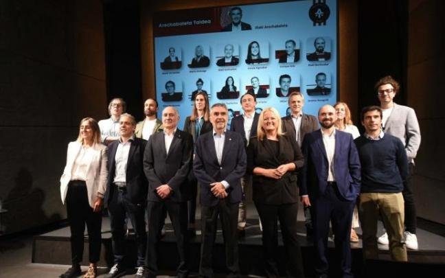 El candidato a la presidencia del Athletic, Iñaki Arechabaleta, presenta a los 17 integrantes de su plancha electoral El candidato a la presidencia del Athletic, Iñaki Arechabaleta, presenta a los 17 integrantes de su plancha electoral