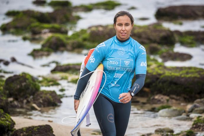 En Portugal, la vizcaina pasó de promesa a aspirante gracias a la fe en sus posibilidades y a un potente surf de espaldas.