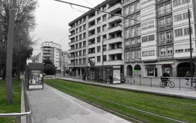 Panorámica de la ubicación del nuevo establecimiento, con una cartel verde.