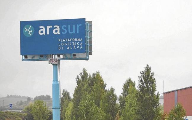 Cartel de Arasur en Ribabellosa. Foto: Jorge Muñoz