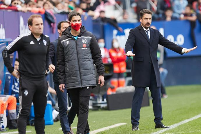 Arrasate, durante el partido contra el Alavés.