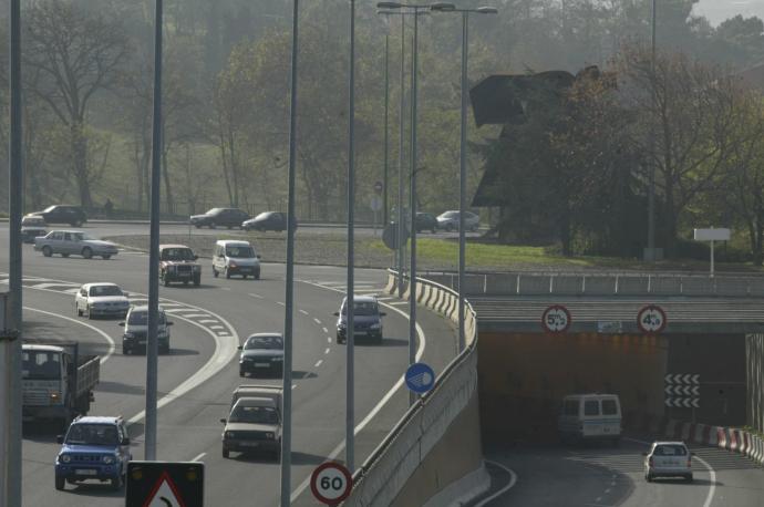 La rotonda de Artaza, en Leioa, uno de los accesos al túnel bajo la ría