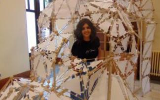 A la jarrillera Uxue Castrillo se le ocurrió la idea de crear esta escultura hace seis años.