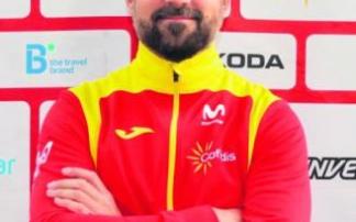 Mikel Zabala posando con el chándal de la selección española. Foto: Cedida Mikel Zabala posando con el chándal de la selección española. Foto: Cedida