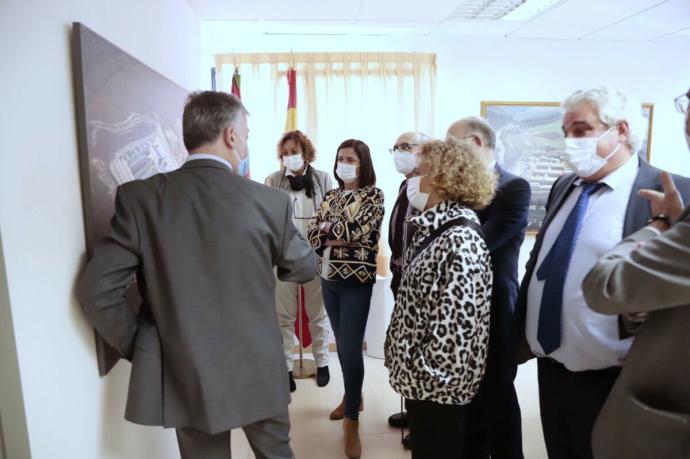 La consejera de Igualdad, Justicia y Políticas Sociales, Beatriz Artolazabal, durante la visita a la cárcel de Zaballa.