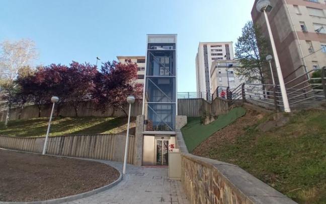 El nuevo ascensor se ha puesto en funcionamiento hoy mismo