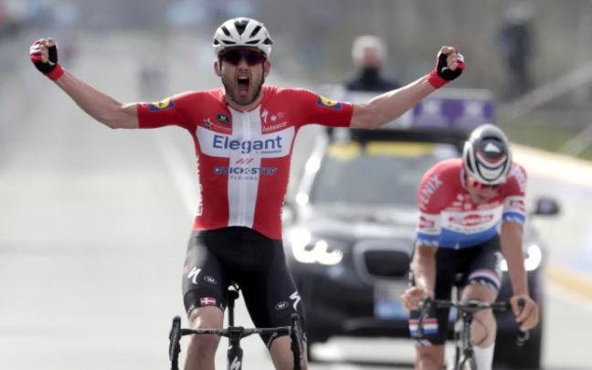 Asgreen derrota a Van der Poel al esprint.