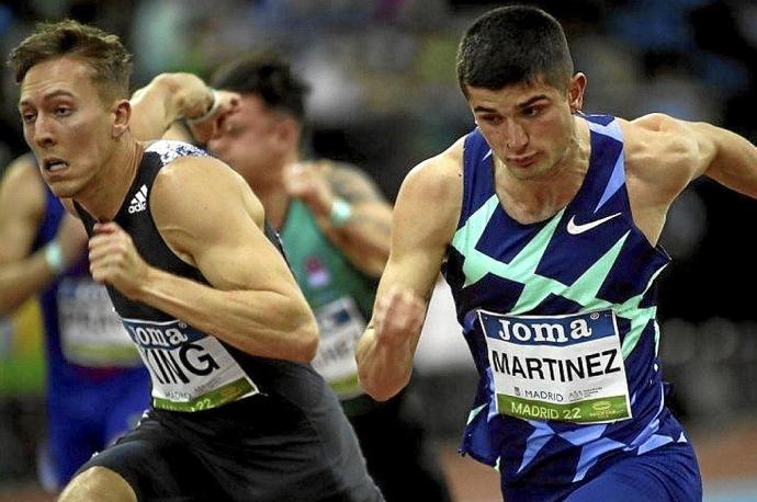 A la izquierda David King (Gran Bretaña), a la derecha Asier Martínez, en la semifinal. Foto: Rfea