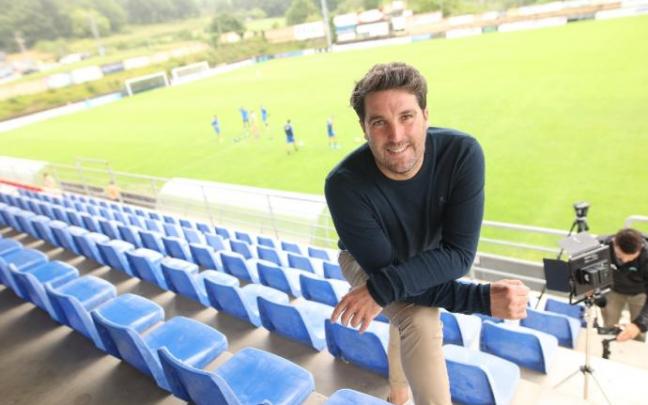 Asier Goiria posa en Urritxe durante un entrenamiento del Amorebieta.