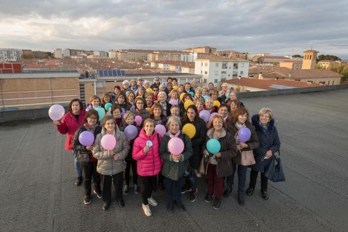 Imagen de algunas de las integrantes de la Asociación de Mujeres que sirve de cartel para el documental