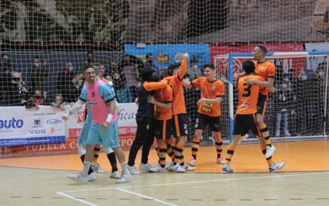 Aspil Jumpers celebra la victoria ante Córdoba.