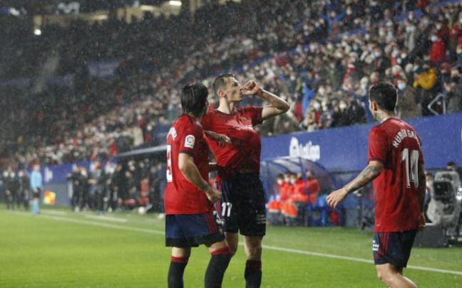 Budimir celebra su gol Budimir celebra su gol