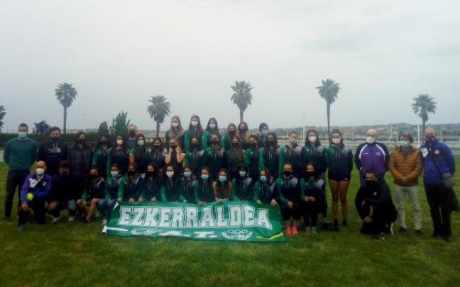 El proyecto de Ezkerraldea A.T. nace con un total de 80 atletas entre sus filas y con el propósito de impulsar el atletismo y el deporte femenino en la comarca.