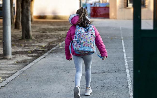 Sigue el goteo de clases cerradas por el coronavirus.