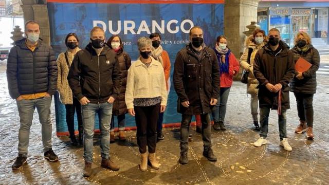 Desde el Ayuntamiento y Gerediaga pidieron responsabilidad a los asistentes.