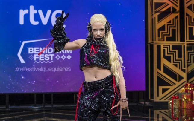 La cantante Luna Ki ha decidido no participar en el Benidorm Fest tras prohibírsele usar 'autotune' en su canción. La cantante Luna Ki ha decidido no participar en el Benidorm Fest tras prohibírsele usar 'autotune' en su canción.
