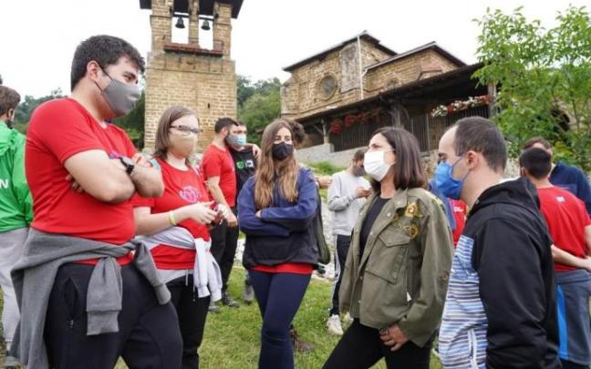 Un instante de la visita en Llodio. Un instante de la visita en Llodio.
