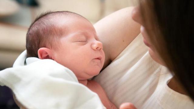 Nueva ayuda de 200 euros al mes por hijo a cargo.