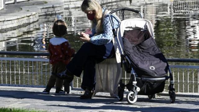 La prestación será compatible con las deducciones fiscales actuales y con las ayudas por hijo de la RGI.