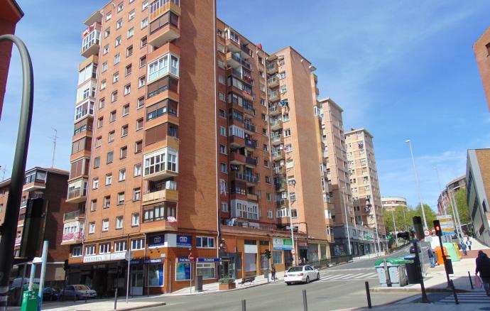 Imagen de un edificio de Barakaldo.
