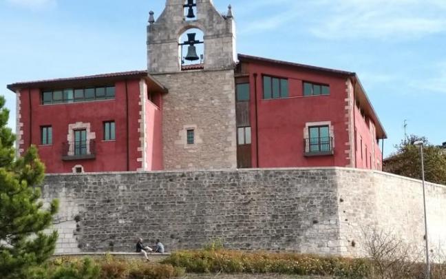 Panorámica del Ayuntamiento de Agurain. Panorámica del Ayuntamiento de Agurain.