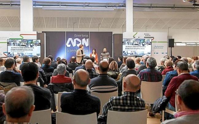Presentación del plan de legislatura hace dos años. Foto: Mendi Urruzuno