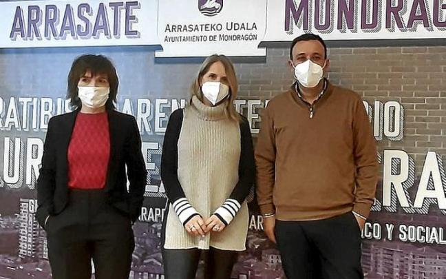 Marga Garmendia, Juanan Martín y Edurne Unamuno. Foto: A.D.