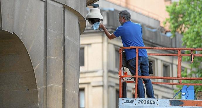 El Ayuntamiento de Pamplona prohibe la kalejira contra las cámaras de seguridad