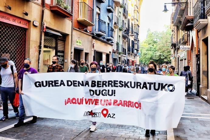 AZ Ekimena exige la retirada de las terrazas covid y la convocatoria de la Mesa del Casco Viejo