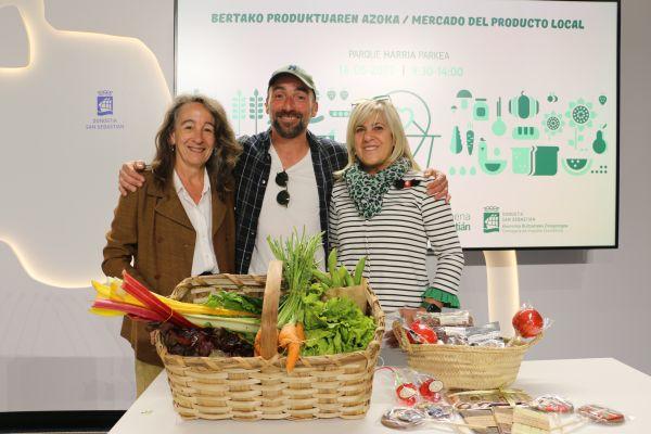 Garmendia, Aparicio y Catalá, en la presentación del II Mercado del Producto Local de Altza.