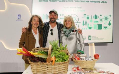 Garmendia, Aparicio y Catalá, en la presentación del II Mercado del Producto Local de Altza.