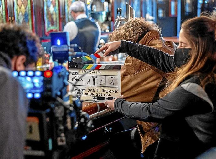 Un momento del rodaje de 'Pasaia' el corto de Xanti Rodríguez que abrirá el viernes el festival. Foto: N.G.