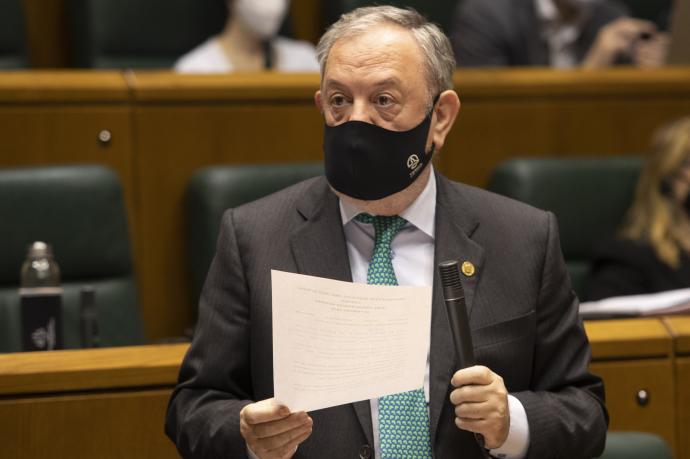 El consejero de Economía y Hacienda, Pedro Azpiazu.