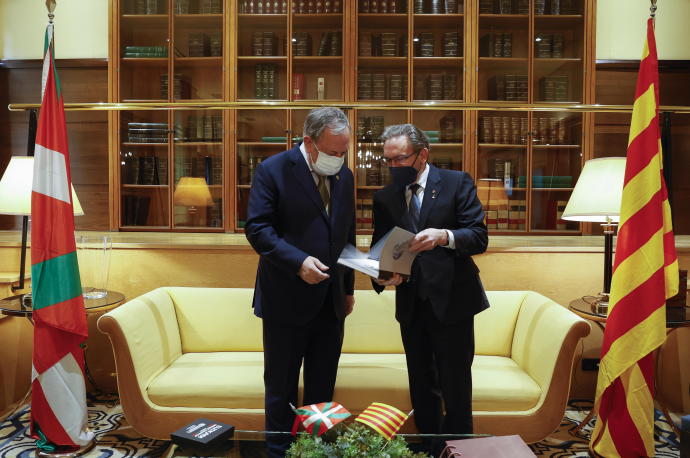 Reunión de Pedro Azpiazu y Jaume Giró.