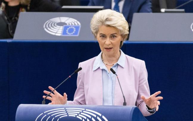 La presidenta de la Comisión Europea, Ursula Von der Leyen, en el Parlamento europeo este miércoles.