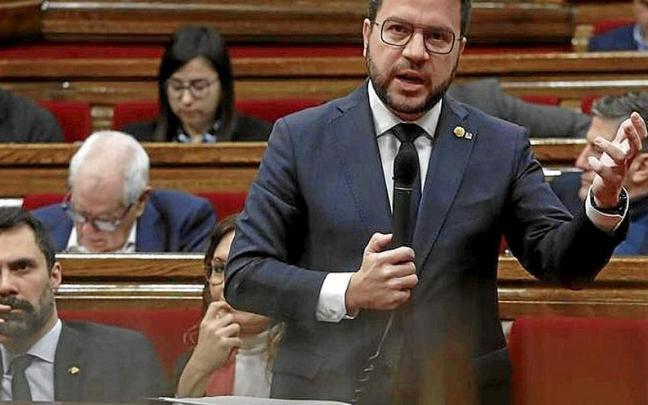 Pere Aragon&egrave;s, en el Parlament el pasado mes.