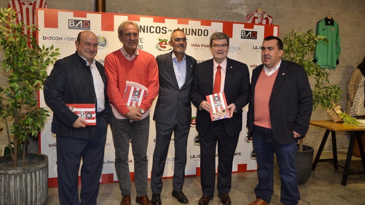 ‘Unicos en el mundo’, un libro que nace en la órbita del 125 aniversario del Athletic